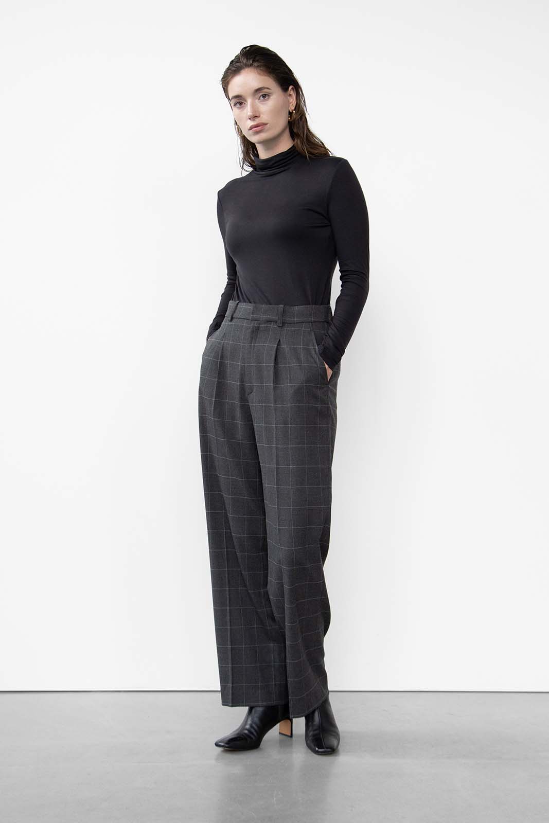 Fate Grid Pants