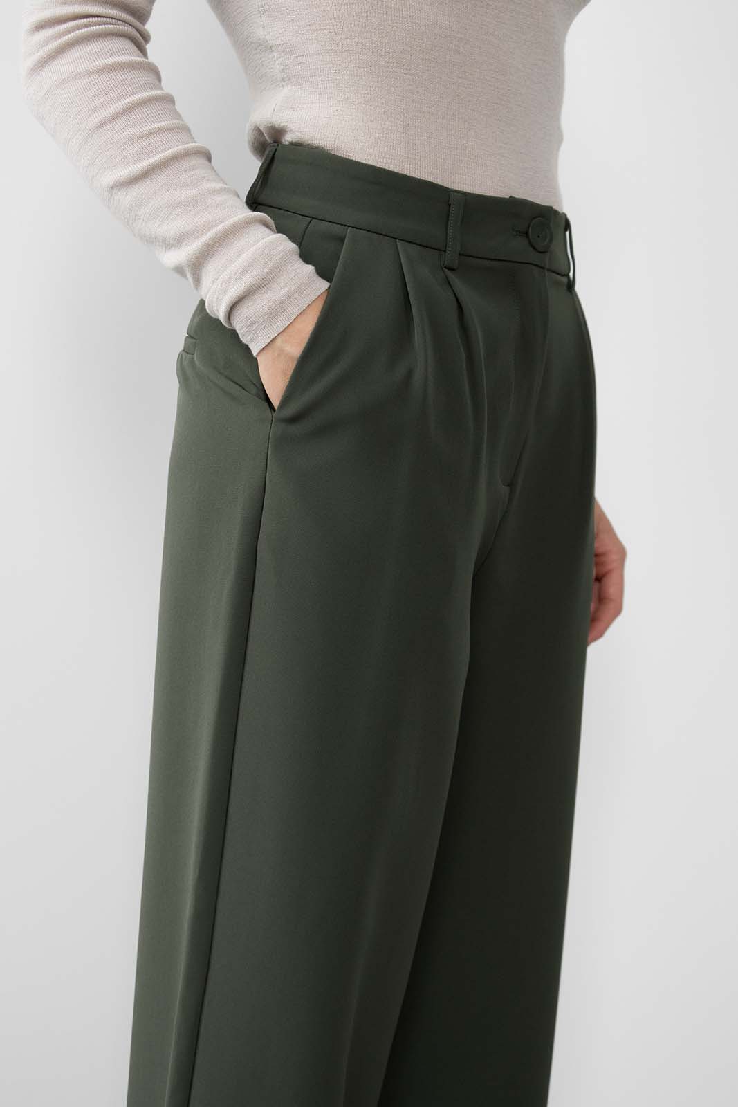Ruby Pleated Pants