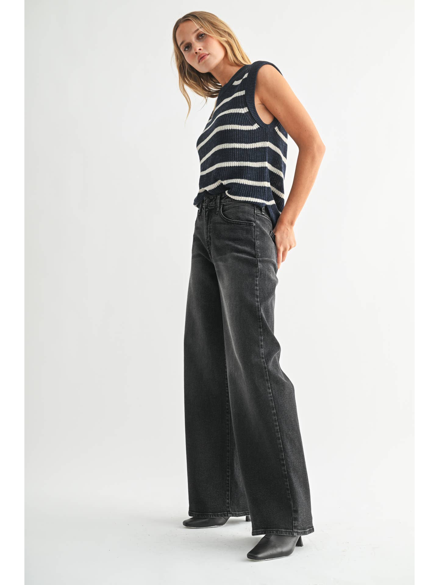 Black Ultra Wide Leg