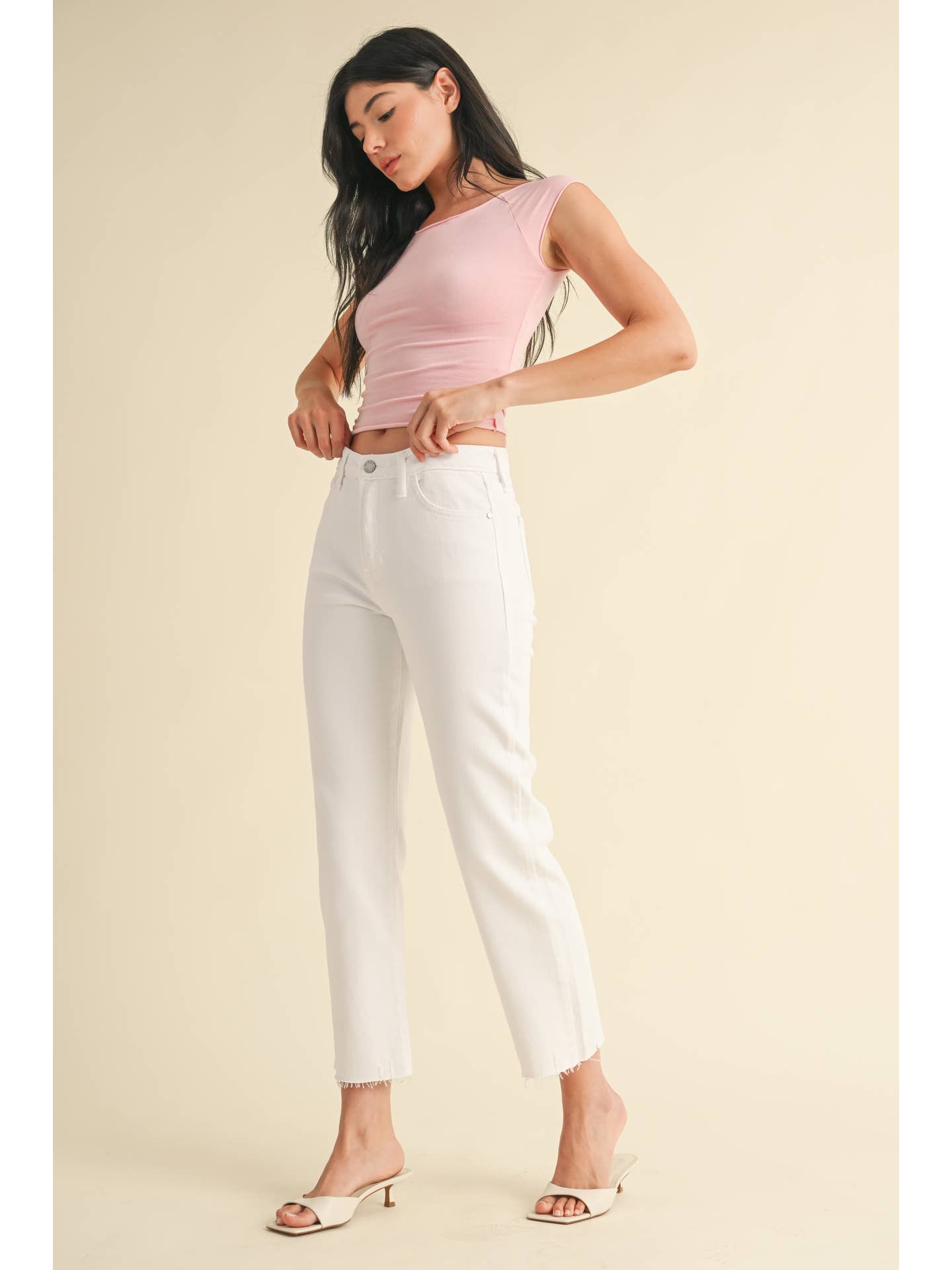 The Vintage Straight White