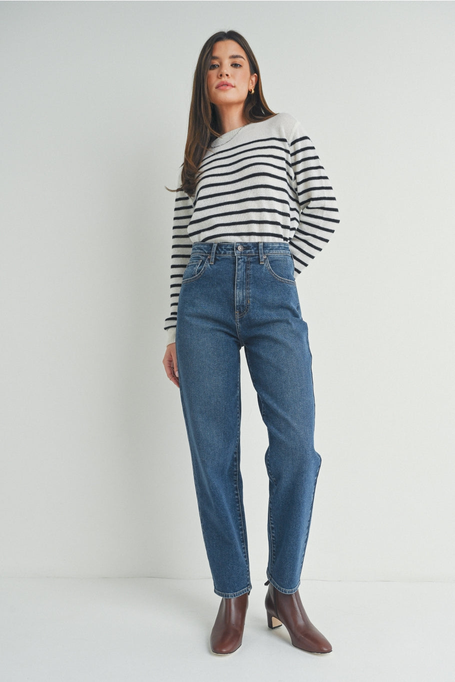 Tapered Barrel Jeans