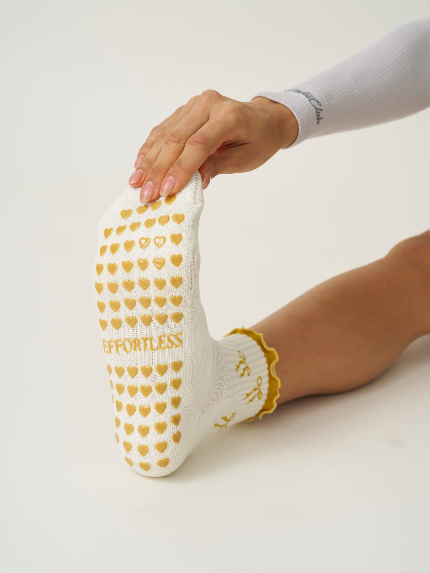 🎀 Bow Ruffle Grip Sock