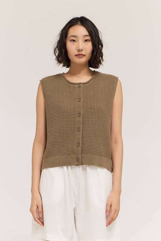 Mid Summer Sweater Vest