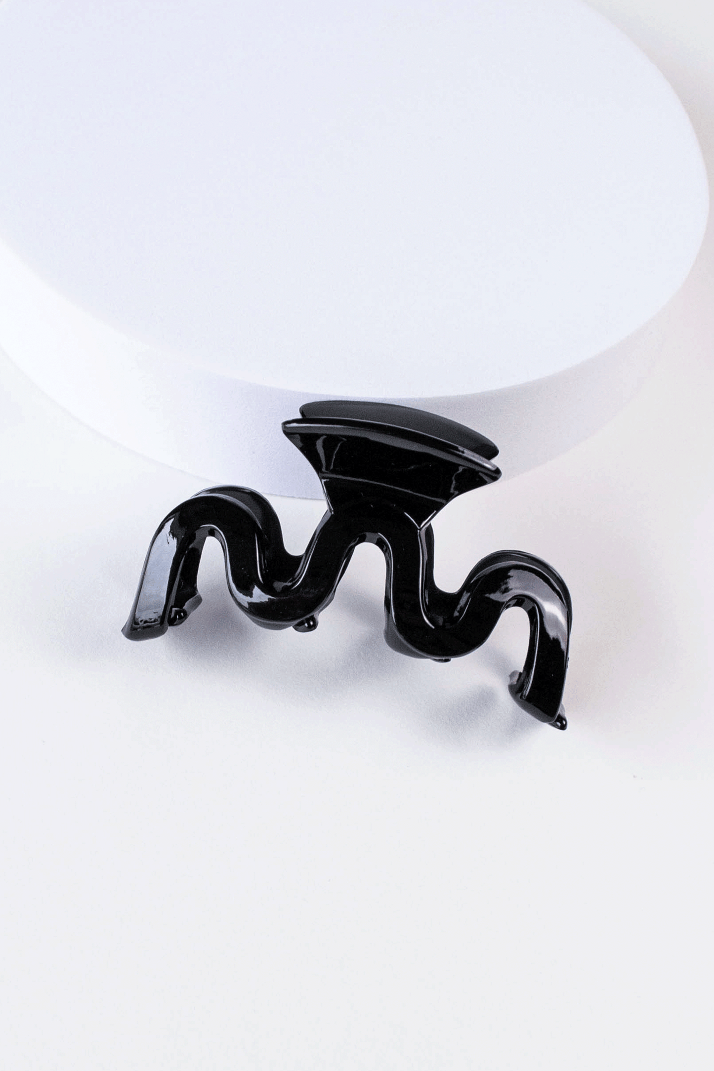 Glossy Waves Hair Claw Clip