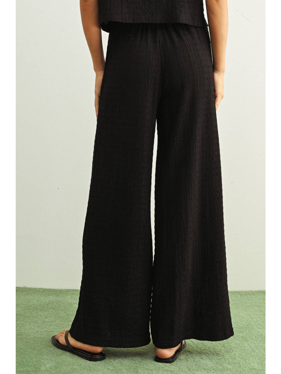 The Crinkle Pants