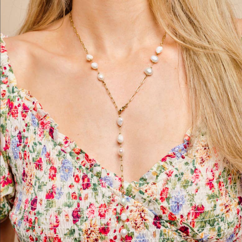 Lucia Pearl Lariat Necklace